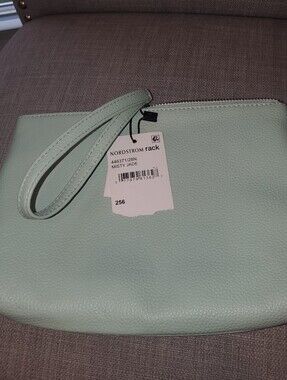 Nordstrom Misty Jade Wristlet, Mint Green, 9x6.5", Genuine Leather, nwt